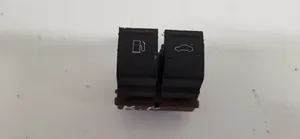 Volkswagen PASSAT B6 Tailgate opening switch 3C0959903