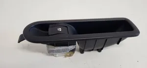 Renault Megane II Electric window control switch 156013870