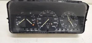 Volkswagen PASSAT B3 Speedometer (instrument cluster) 357919033R