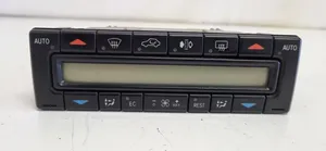 Mercedes-Benz E W210 Panel klimatyzacji 2108302485