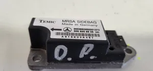 Mercedes-Benz E W210 Czujnik uderzenia Airbag 0008209926