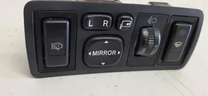 Toyota Avensis T250 Przycisk / Przełącznik ogrzewania szyby przedniej / czołowej 156762