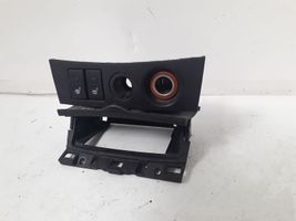 Mazda 3 I Console centrale, garniture d'allume-cigare/cendrier 