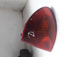 Toyota Avensis T220 Lampa tylna 