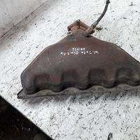 Volkswagen Jetta V Exhaust manifold 