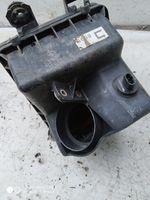 Mazda 323 F Boîtier de filtre à air B595