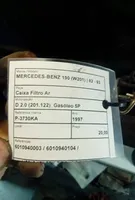 Mercedes-Benz 190 W201 Boîtier de filtre à air 