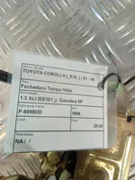 Toyota Corolla E100 Serratura esterna portellone 