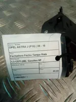 Opel Astra J Takaluukun ulkopuolinen lukko 