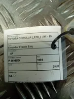 Toyota Corolla E100 Meccanismo di sollevamento del finestrino anteriore senza motorino 