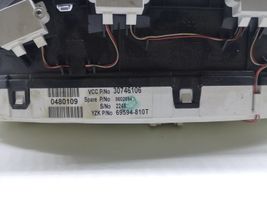 Volvo XC70 Speedometer (instrument cluster) 30746106