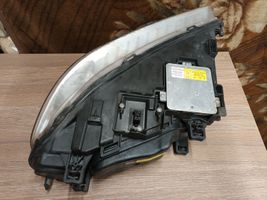 Volvo S80 Lampa przednia 31214171