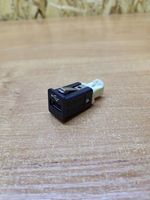 BMW 3 E92 E93 USB socket connector 9237656