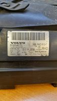 Volvo S80 Lampa przednia 31214171