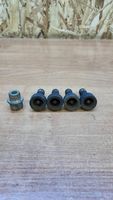 BMW 3 E92 E93 Anti-theft wheel nuts and lock 