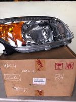 Toyota RAV 4 (XA30) Lampa przednia 8113042320