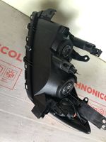 Toyota RAV 4 (XA30) Lampa przednia 8113042320