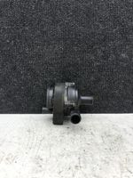 Volkswagen Crafter Pompe à eau de liquide de refroidissement A2118350028