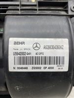 Mercedes-Benz Vito Viano W639 Montaje de la caja de climatización interior A6398304360KZ