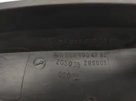 Mercedes-Benz Sprinter W906 Listwa / Nakładka na błotnik przedni A9066902562