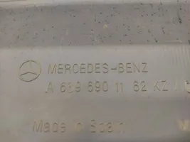 Mercedes-Benz Vito Viano W639 Liukuoven lista (muoto) A6696901162