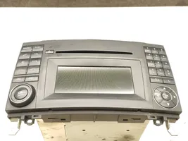 Mercedes-Benz Sprinter W906 Unidad delantera de radio/CD/DVD/GPS A1699002000