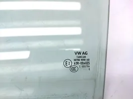 Man TGE 1gen Ventanilla de ventilación de la puerta delantera cuatro puertas 43R004025