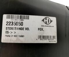 Volkswagen Fox Zderzak przedni 2235050