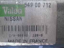 Nissan Primera Moteur d'essuie-glace arrière 