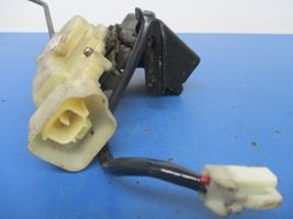 Mazda 323 Serrure de loquet coffre 