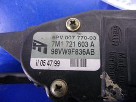 Ford Galaxy Akceleratoriaus pedalas 98VW9F836AB