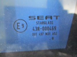 Seat Leon (1P) Vetro del deflettore della portiera anteriore - quattro porte 