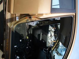 Nissan Tiida C11 Słupek środkowy 