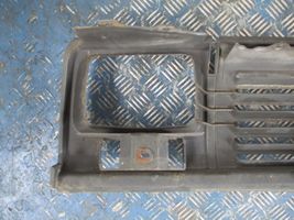 Renault Master I Front grill 7700760900