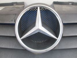 Mercedes-Benz Vaneo W414 Etusäleikkö A4148800085
