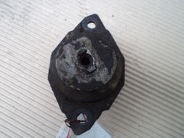 Volkswagen PASSAT B3 Gearbox mounting bracket 