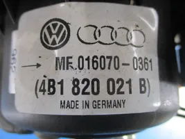 Audi A6 Allroad C5 Lämmittimen puhallin 4B1820021B
