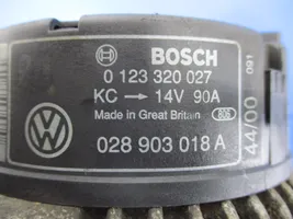 Volkswagen PASSAT B2 Alternator 068903029R