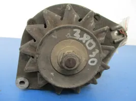 Volkswagen Polo II 86C 2F Alternador 