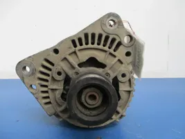 Volkswagen Polo II 86C 2F Alternador 