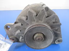 Volkswagen PASSAT B2 Alternator 075903193