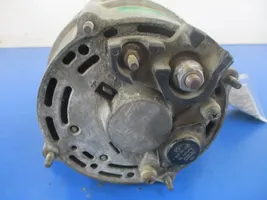 Volkswagen PASSAT B2 Alternator 075903193