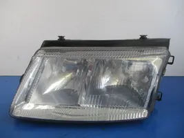 Volkswagen PASSAT B5 Lampa przednia 