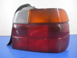 BMW 3 E36 Feux arrière / postérieurs 8353810