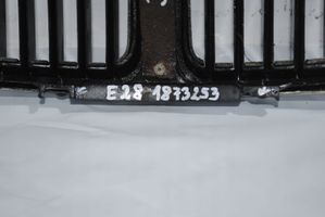 BMW 5 E28 Atrapa chłodnicy / Grill 1873253
