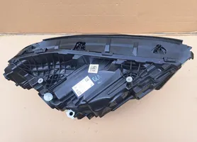 Mercedes-Benz GLA H247 Phare frontale A2479064104