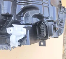 Mercedes-Benz GLA H247 Lampa przednia A2479064104