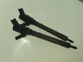 KIA Carens I Fuel injector 