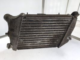 Audi A8 S8 D3 4E Chłodnica powietrza doładowującego / Intercooler 