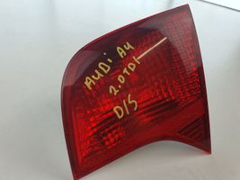 Audi A4 S4 B7 8E 8H Lampy tylnej klapy bagażnika 